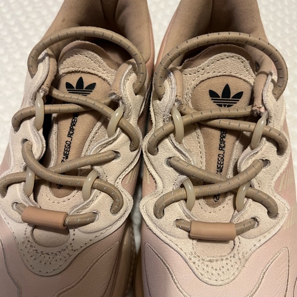 NWT Adidas Ozweego - Picture 6 of 8